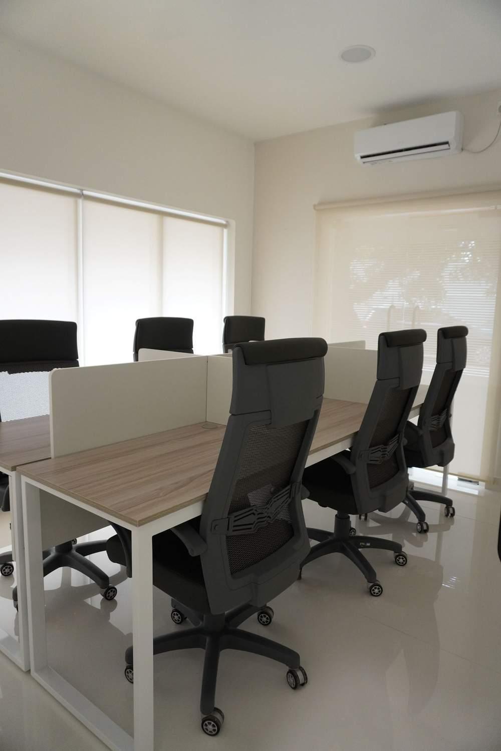 6-Seater Room 1