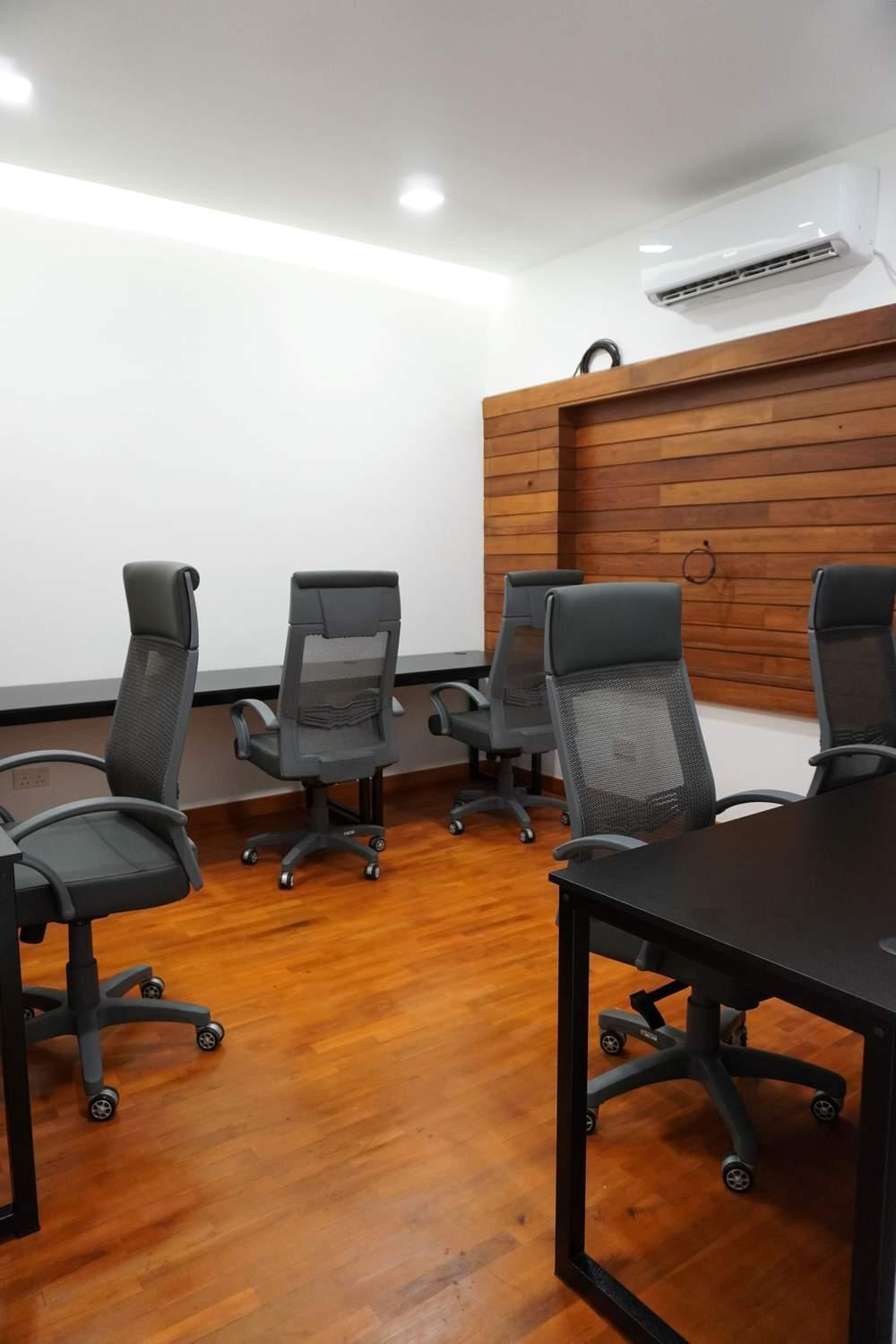 6-Seater Room 2