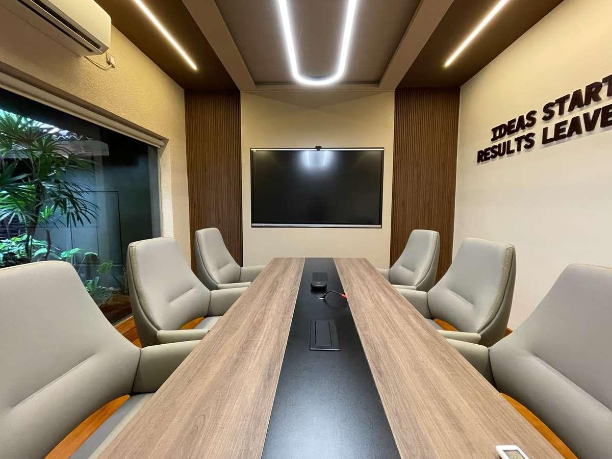 The Amazon Meeting Room